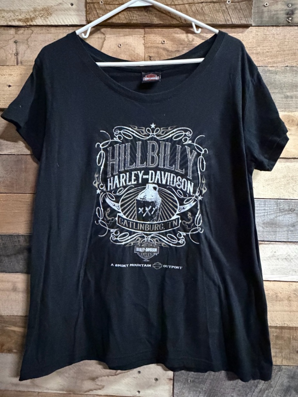 Harley-Davidson Black Tee with White and Tan Hillbilly Graphic